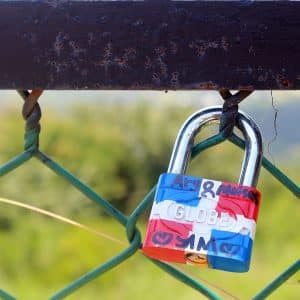 Metáfora es encontrar la similitud entre conceptos y potenciarlos.