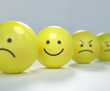 Emojis tristes y felices