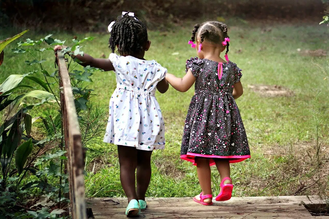 Niñas jugando