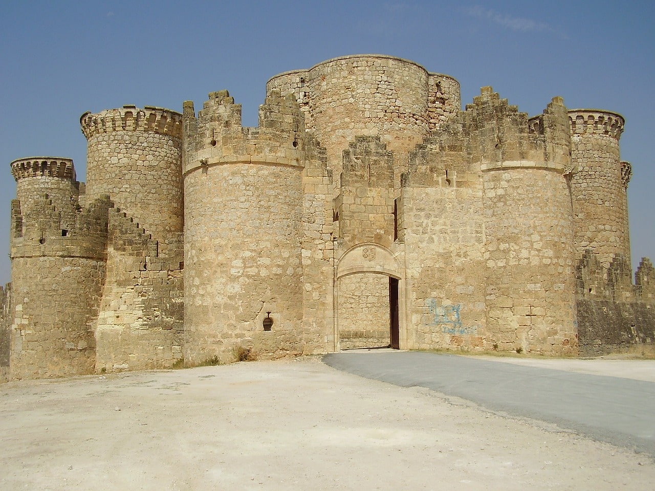 Castillo Belmonte, Castilla