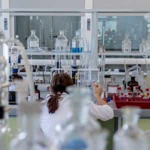 disolución química