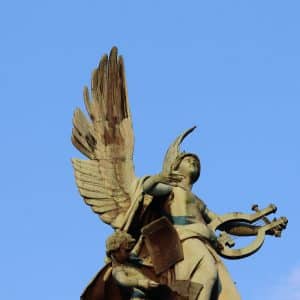 Oda, ángel, portada