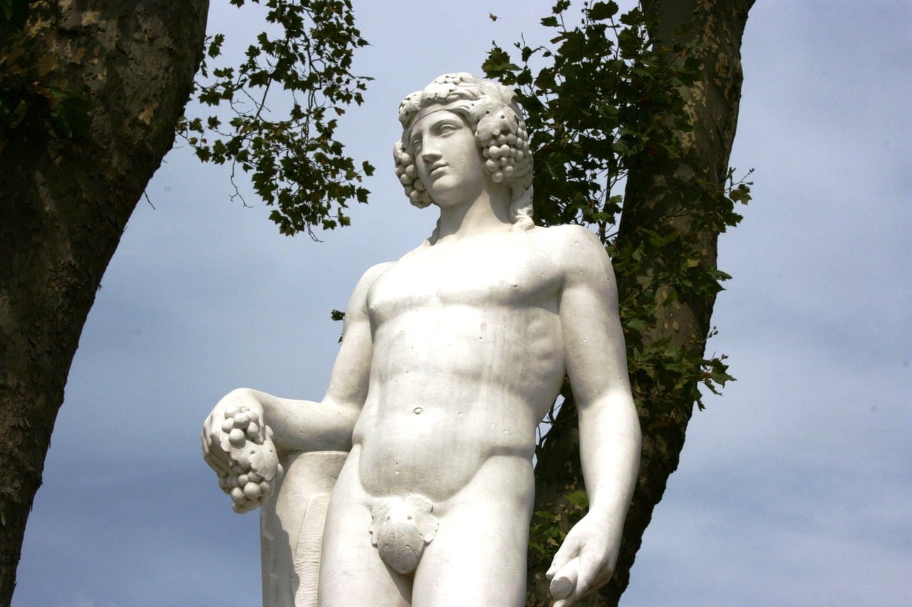 Estatua de Dionisio