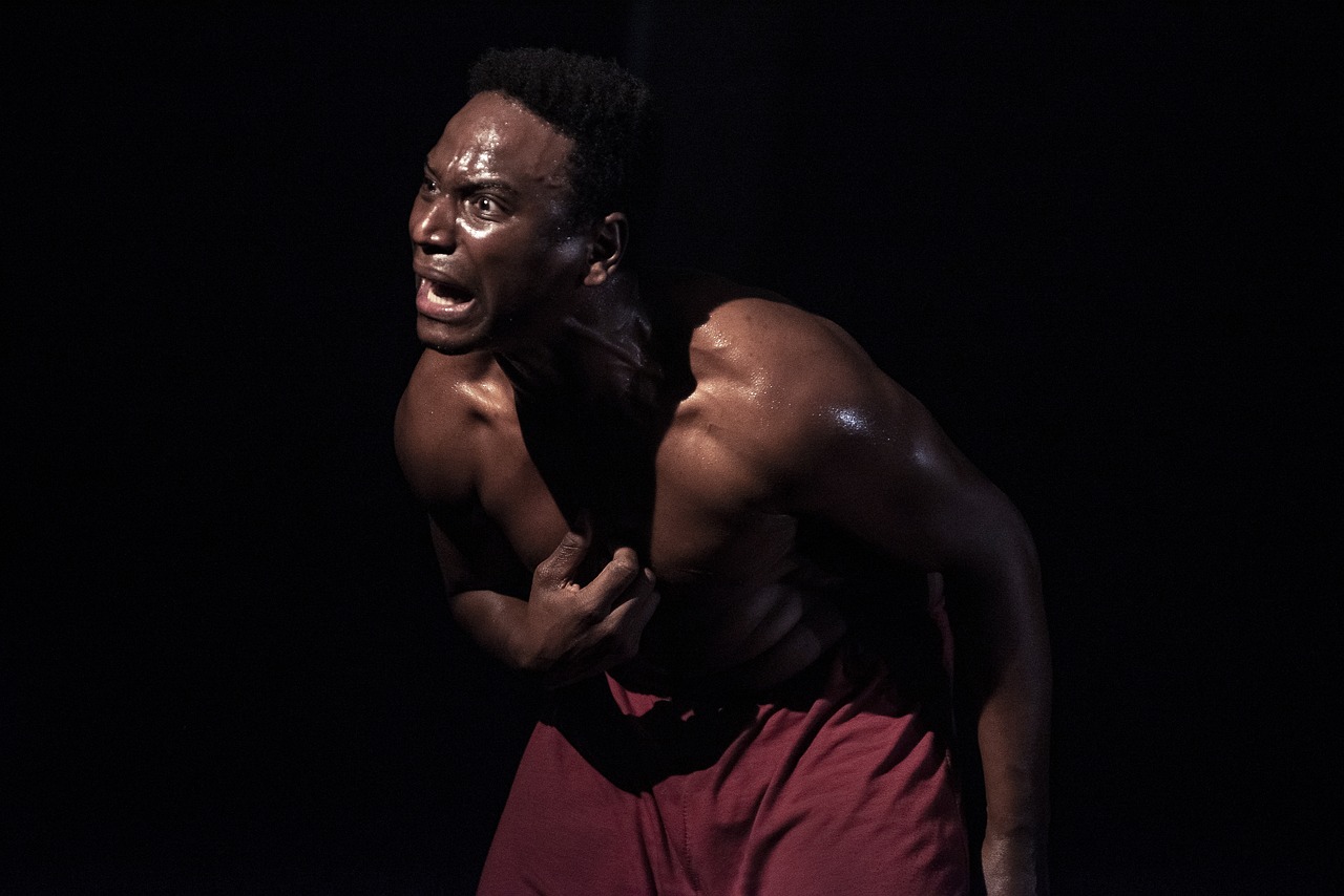 Obra teatral argentina unipersonal llamada "Mandinga, el diablo que vino de África"